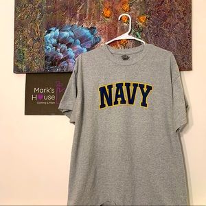Gildan NAVY T-shirt SIZE XL.